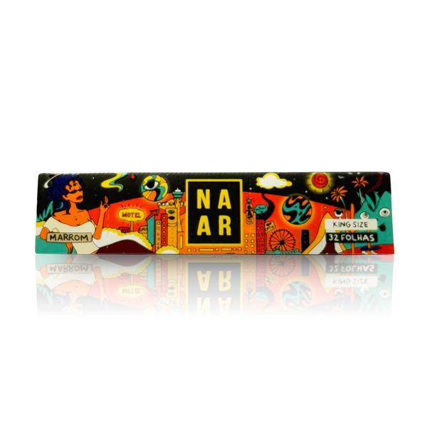 Papel Naar King Size Brown Chilling In Saturn Unidade 36093-2.jpg